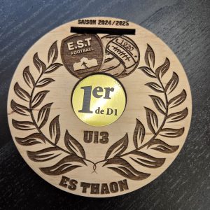 Médaille en bois