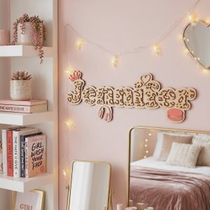 Prénom mural personnalisé en bois thème girly léopard